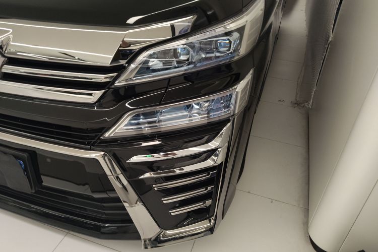 Toyota Vellfire 2022 #23 Toyota Vellfire 2022 صورة سيارة #23