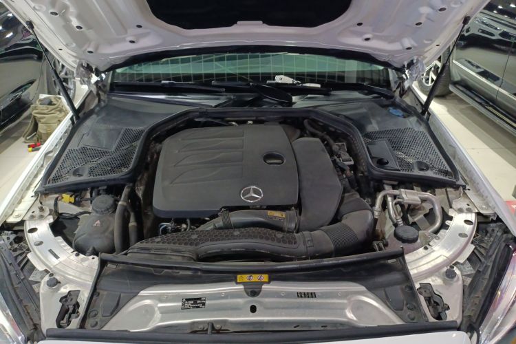 Mercedes-Benz C Class 2020 car image #23