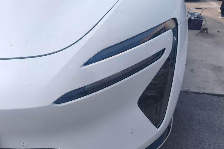 Avatr 06 2025 car image #23