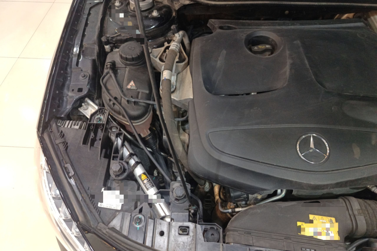 Mercedes-Benz GLA Class 2016 immagine di auto #23