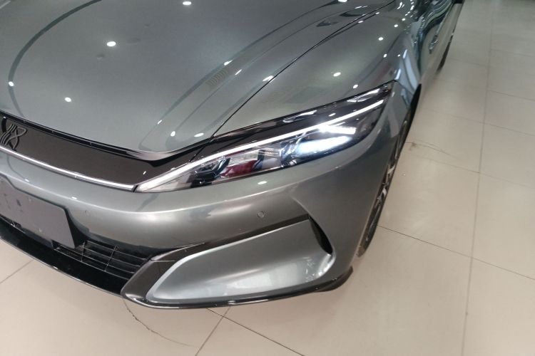 BYD HanL 2025 #23 BYD HanL 2025 car image #23