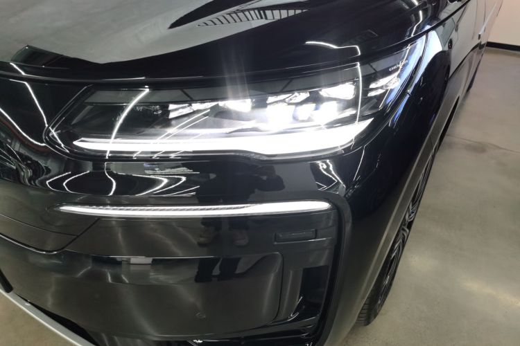 Denza N9 2025 #23 Denza N9 2025 car image #23