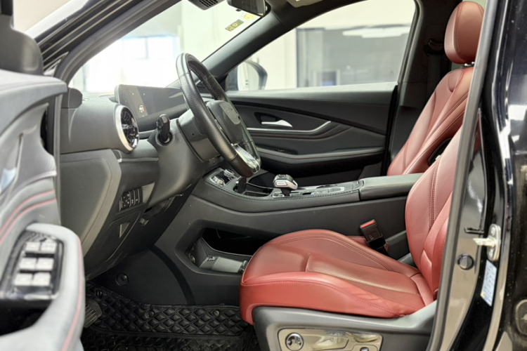 Forthing T5 EVO 2021 #23 Forthing T5 EVO 2021 car image #23