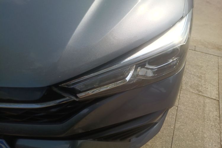 Roewe i5 2021 #23 Roewe i5 2021 car image #23