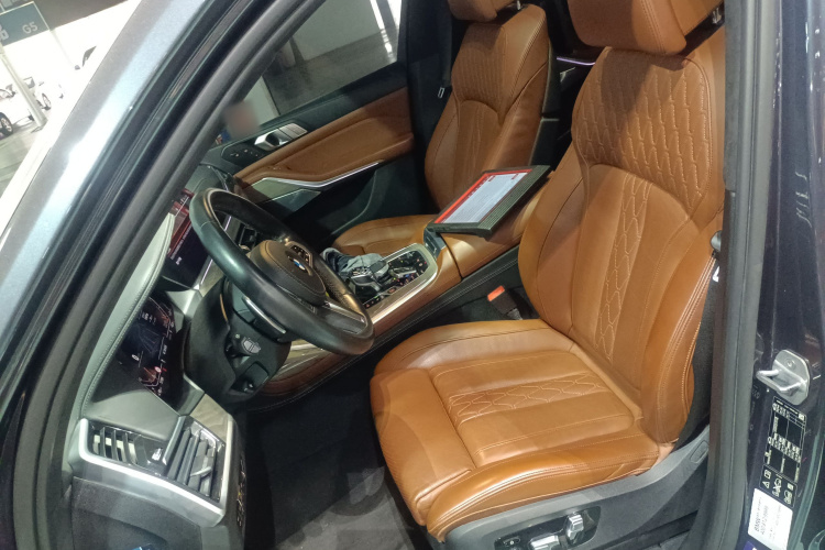 BMW X7 2020 صورة سيارة #23