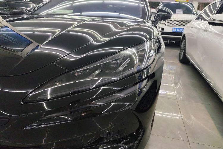 Denza Z9 2024 car image #23