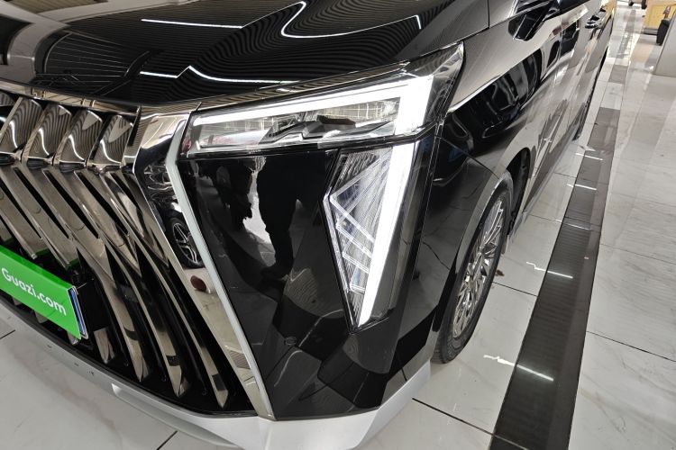 GAC Trumpchi M8 2023 car image #23