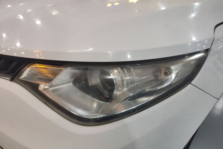 MG GT 2016 imagen de coche #23