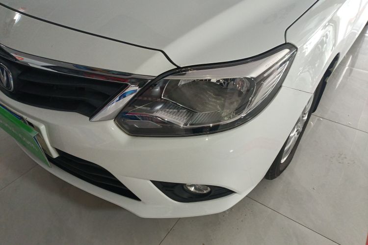 Changan Alsvin V3 2016 صورة سيارة #23