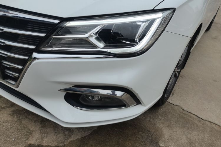 Roewe i5 2018 car image #23