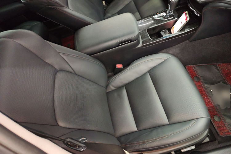 丰田 皇冠 2018 汽车图片 #23