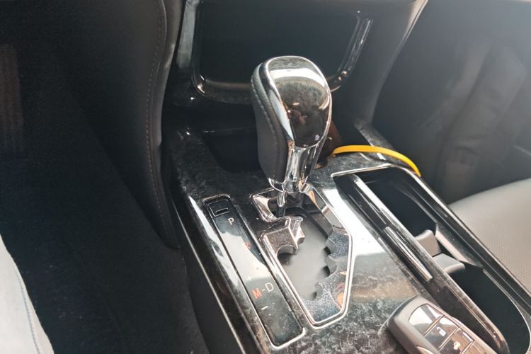 丰田 皇冠 2018 汽车图片 #23