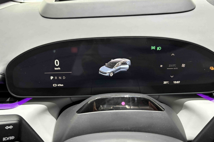 极氪 极氪007 2025 汽车图片 #23