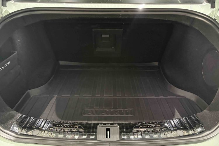 Avatr 11 2023 car image #23