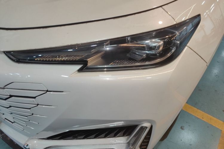 Changan UNI-K iDD 2022 car image #23