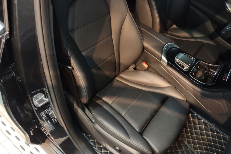 Mercedes-Benz GLC Class 2022 car image #23