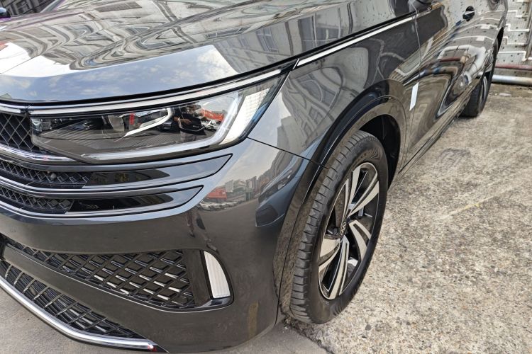 Volkswagen Tavendor 2024 car image #23