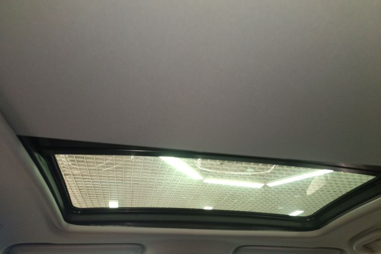 Chevrolet Malibu XL 2022 immagine di auto #23