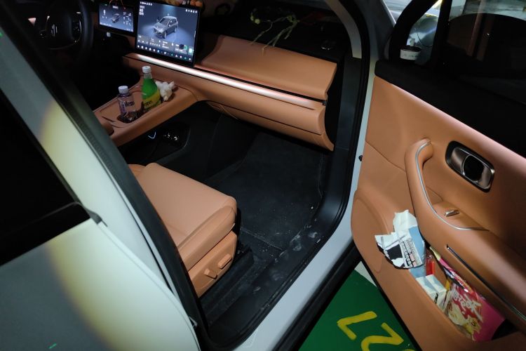 零跑汽车 零跑C10 2025 汽车图片 #23