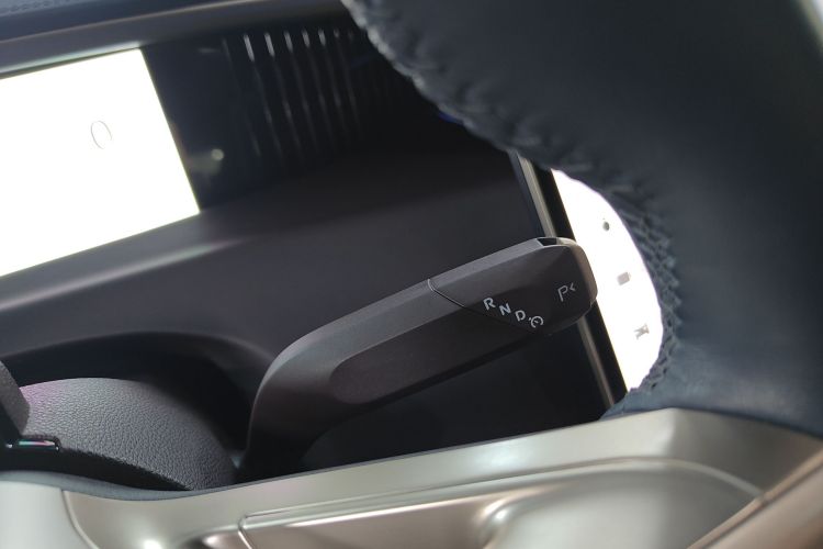 Avatr 11 2023 immagine di auto #23