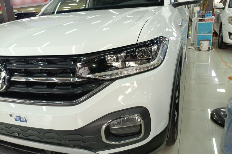 Volkswagen Tacqua 2023 car image #23