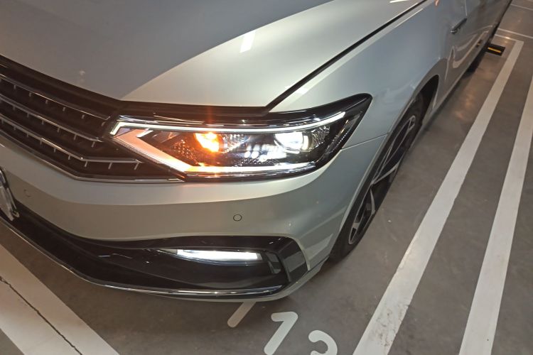 Volkswagen Magotan 2023 immagine di auto #23