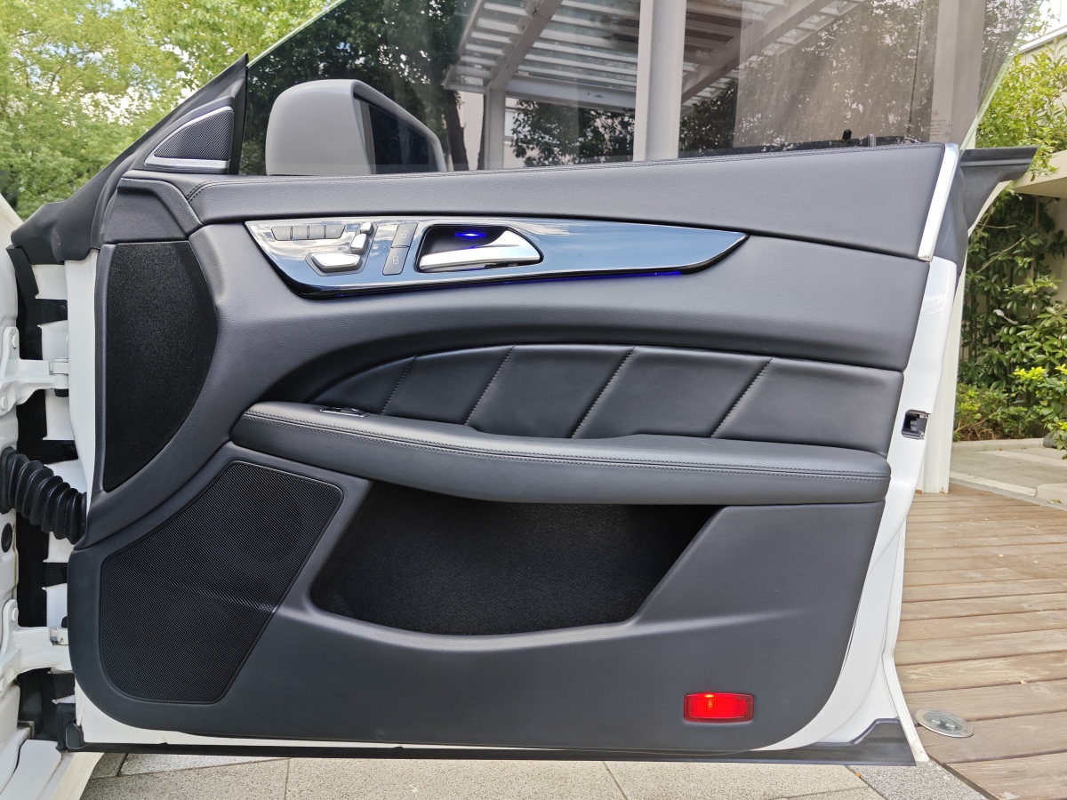 Mercedes-Benz CLS AMG 2016 صورة سيارة #23