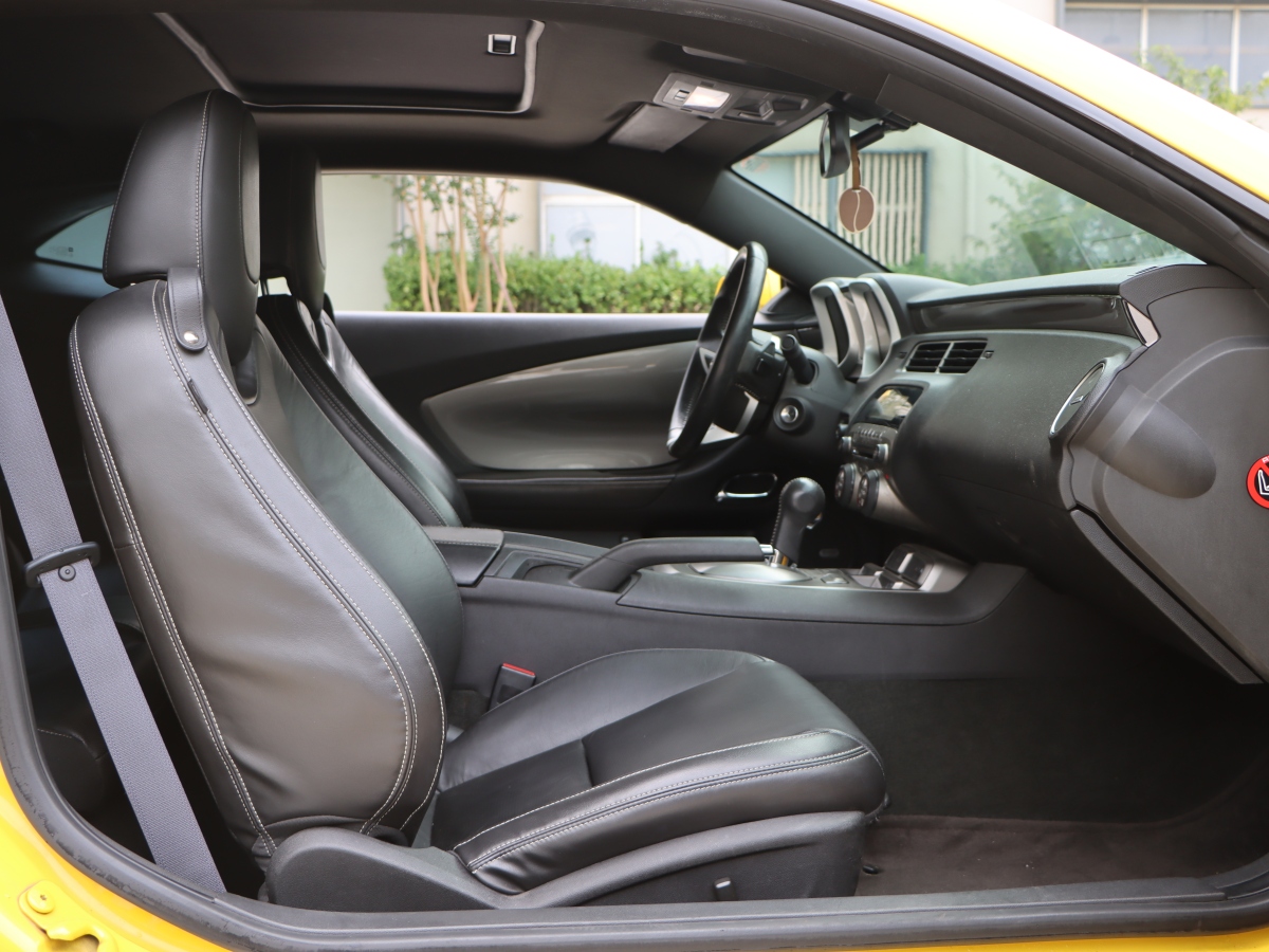 Chevrolet Camaro 2011 immagine di auto #23