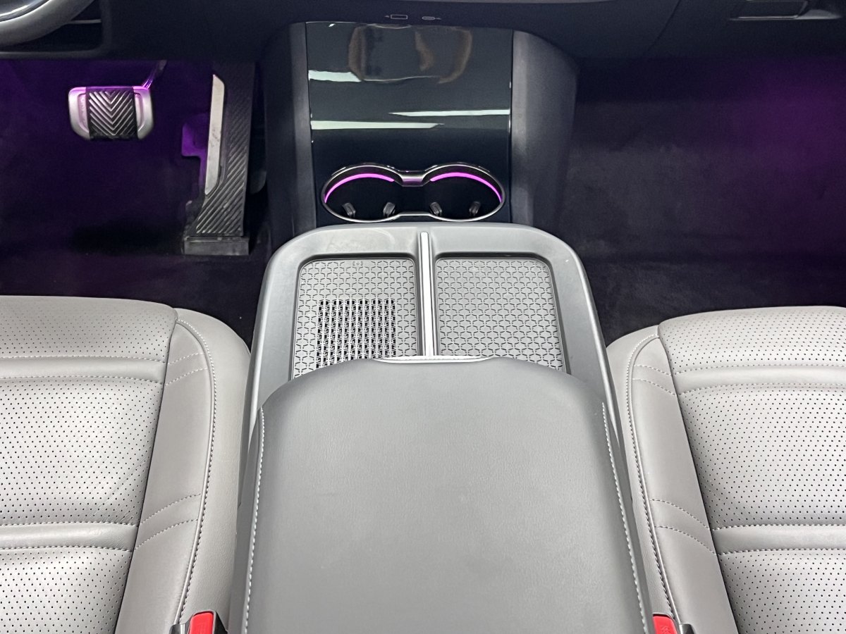 HongQi EH7 2024 #23 HongQi EH7 2024 car image #23