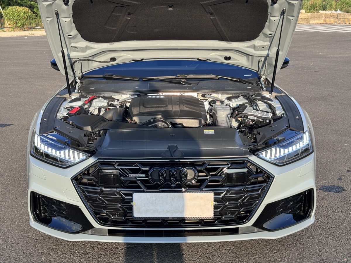 Audi A7L 2024 car image #23
