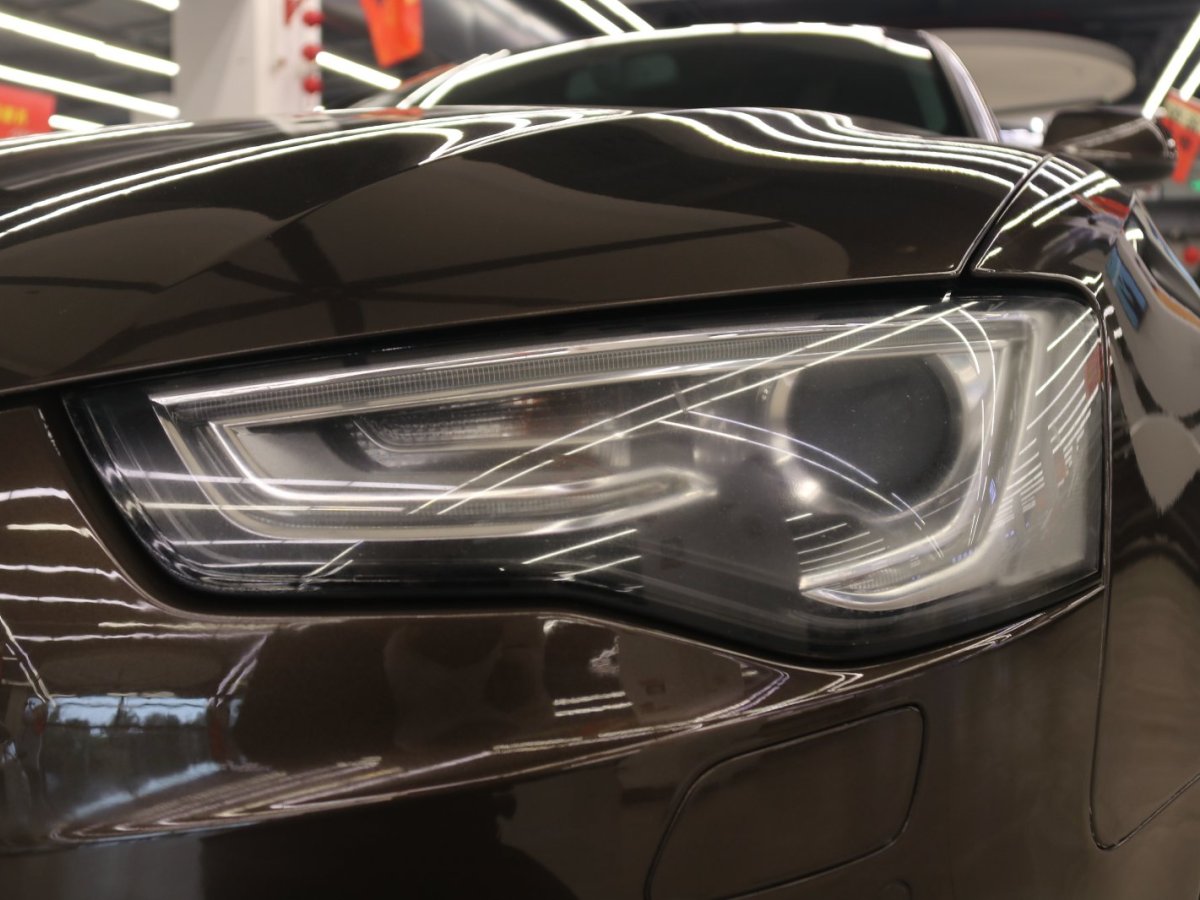 Audi Q6L Sportback e-tron 2012 immagine di auto #23