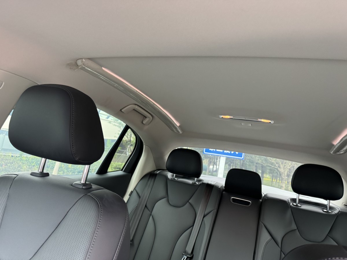 HongQi E-QM5 2024 car image #23