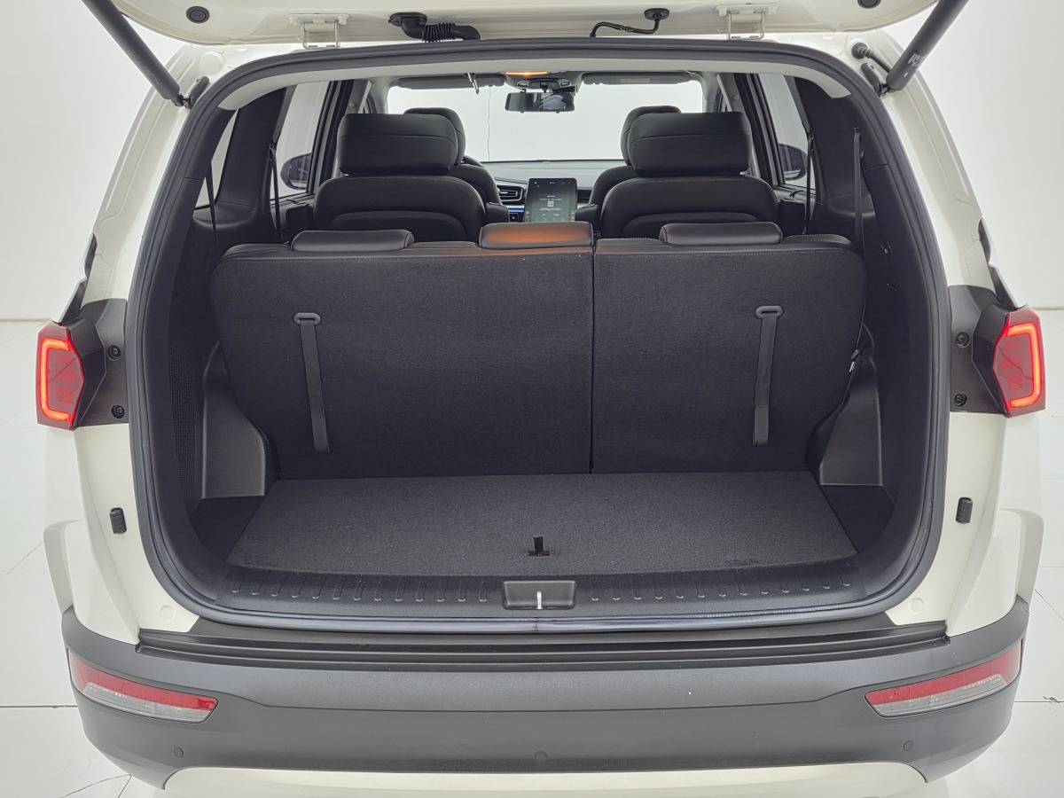 Hyundai Custo 2021 car image #23