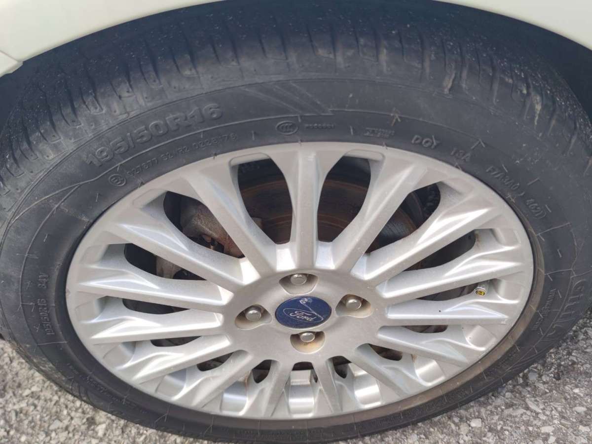 Ford Fiesta (Imported) 2013 #23 Ford Fiesta (Imported) 2013 immagine di auto #23