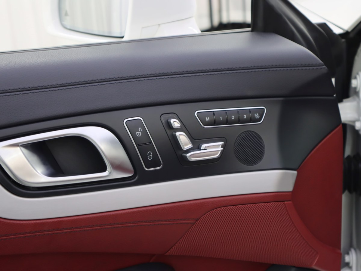 Mercedes-Benz SL Class 2019 car image #23