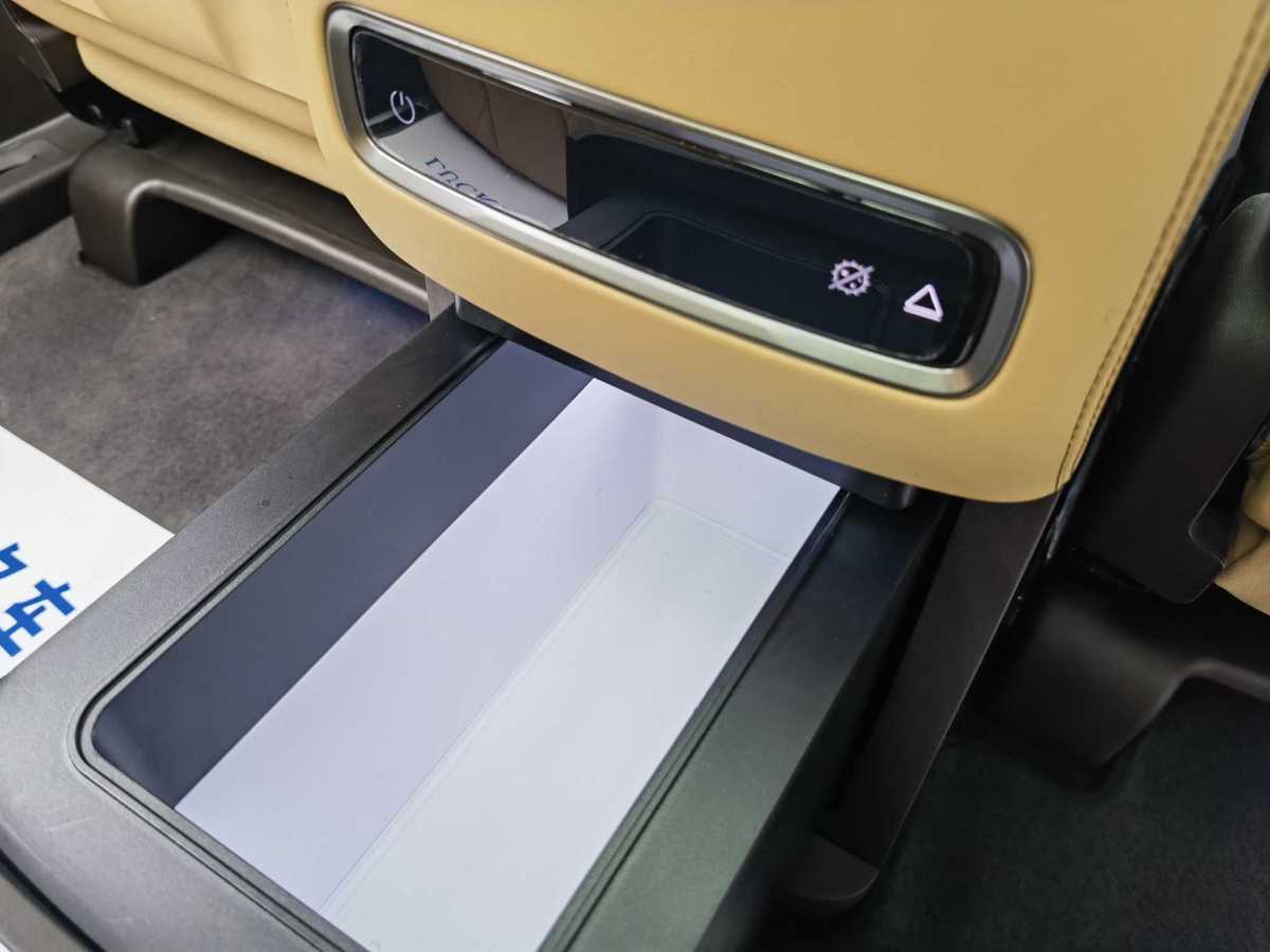 Denza DENZA 2024 car image #23