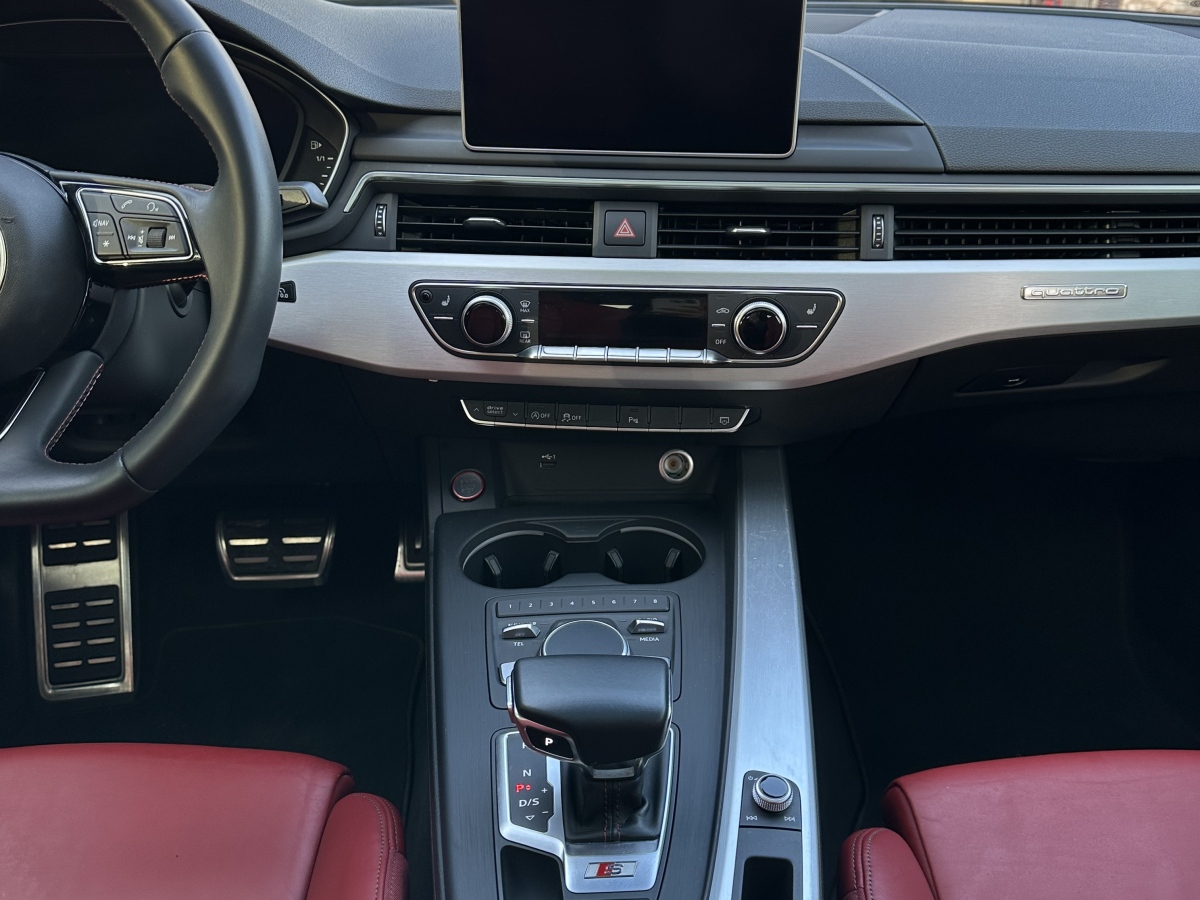 Audi S4 2018 car image #23