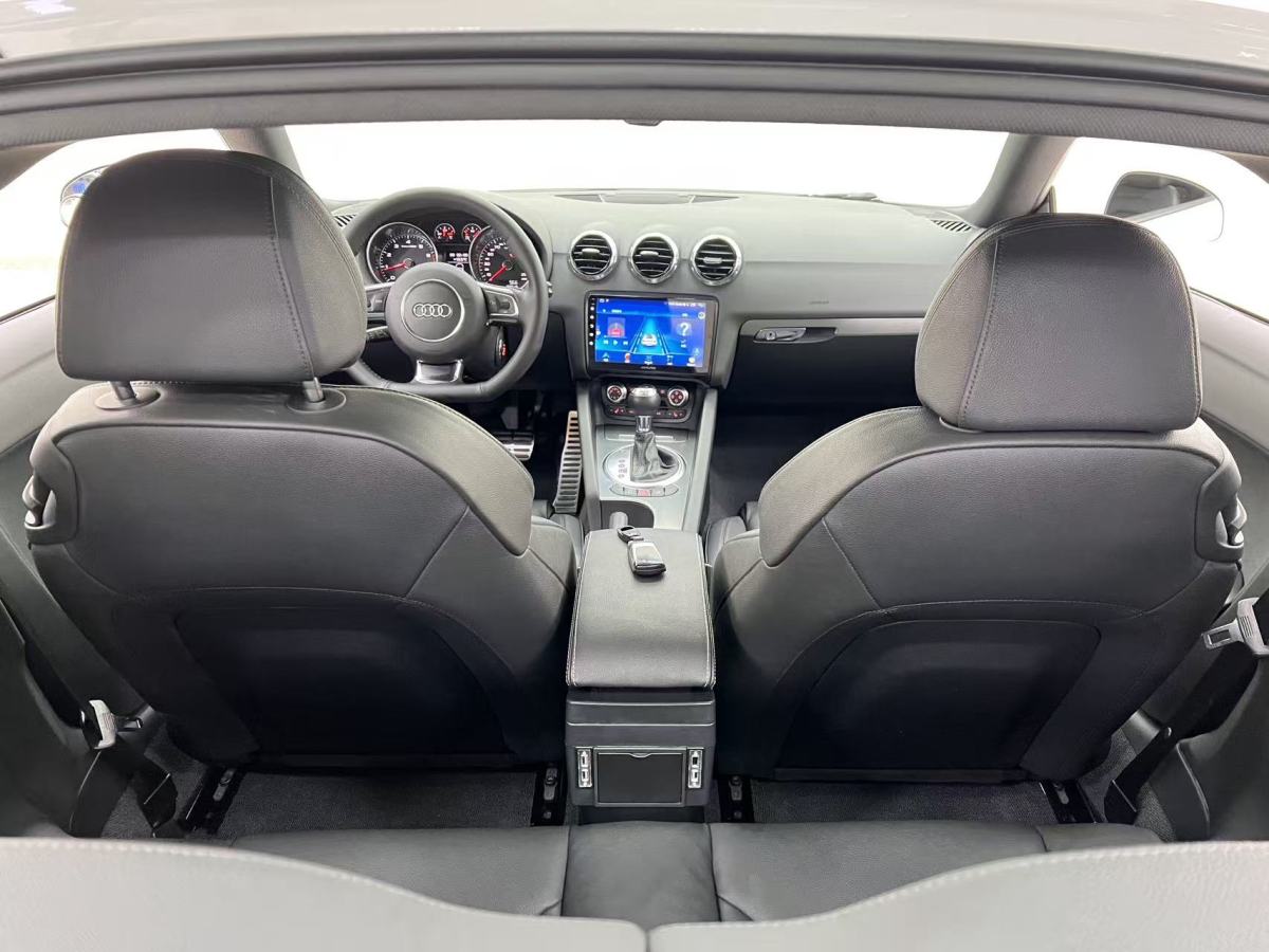 Audi TT 2014 car image #23