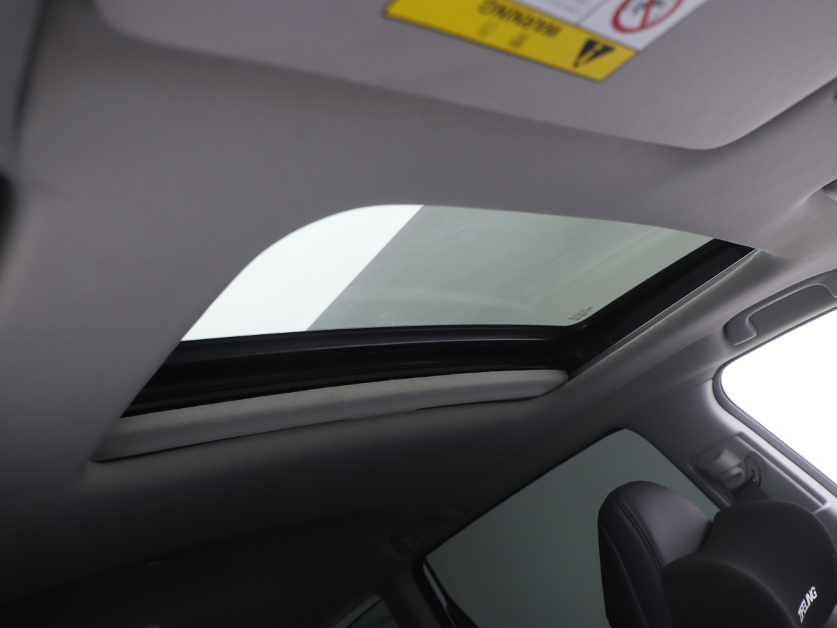 Honda Jade 2018 car image #23