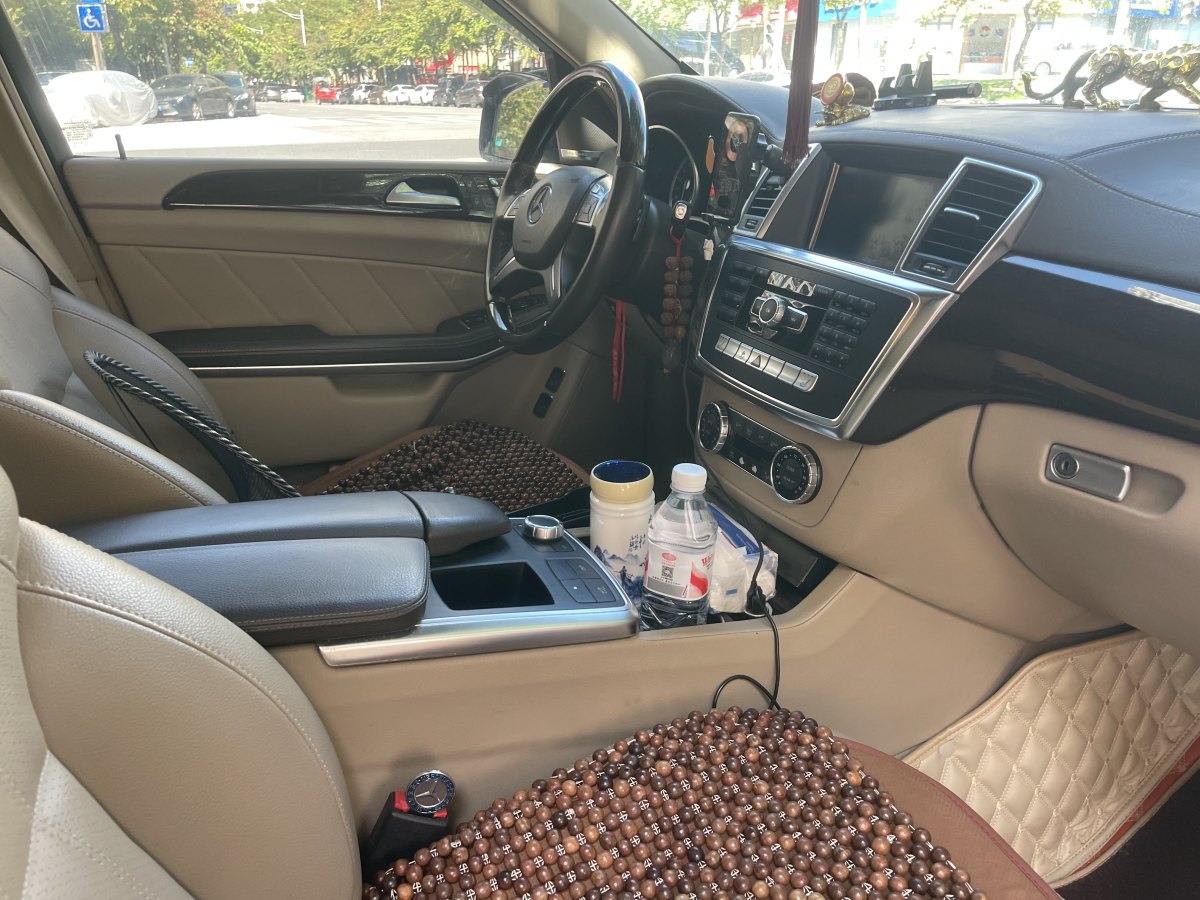 Mercedes-Benz GL Class 2013 car image #23