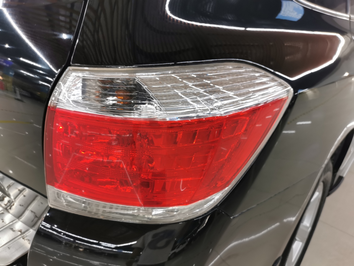 Toyota Highlander (Imported) 2012 car image #23