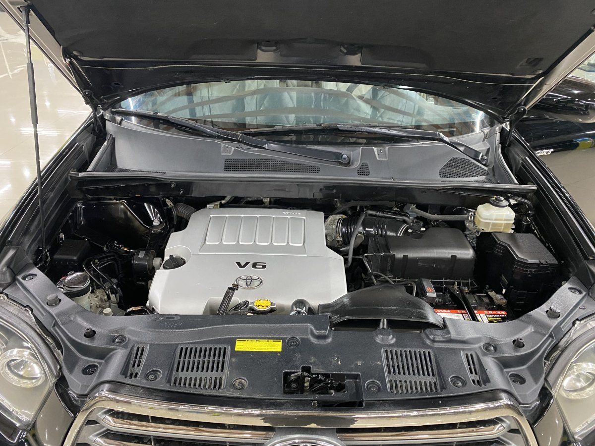 Toyota Highlander (Imported) 2011 car image #23