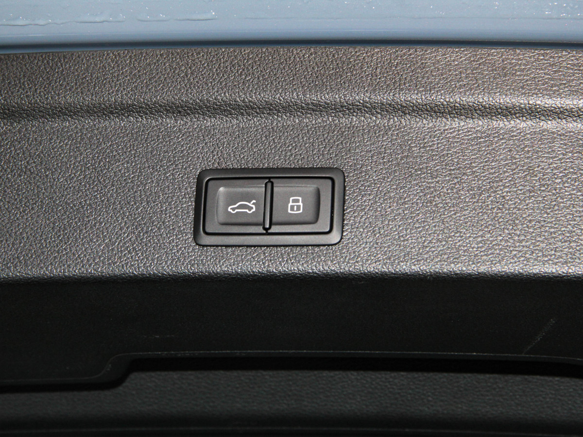 Audi 2022 car image #23