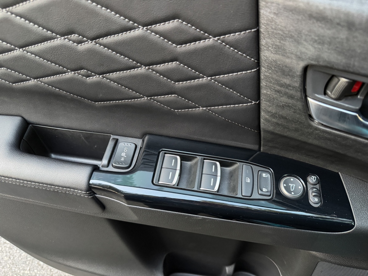 Honda Elysion 2024 #23 Honda Elysion 2024 car image #23