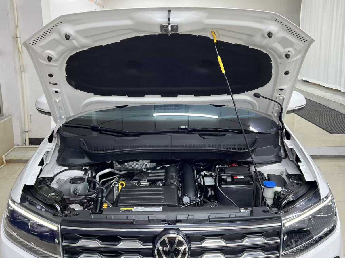 Volkswagen T-Cross 2021 #23 Volkswagen T-Cross 2021 car image #23