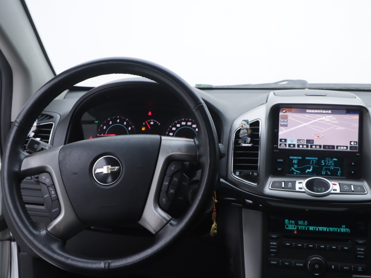 Chevrolet Captiva 2012 car image #23