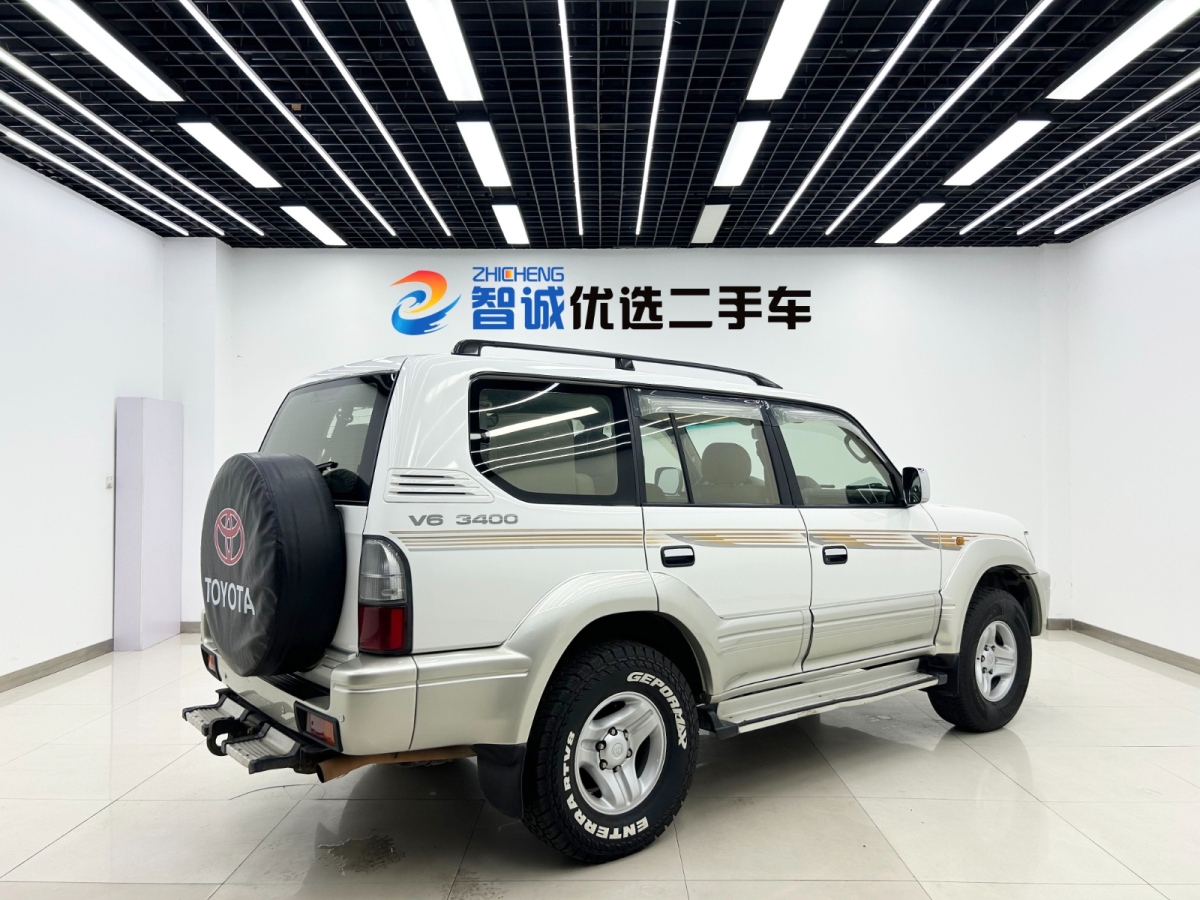 Toyota 2001 car image #23
