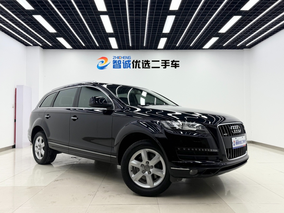 Audi Q7 2010 car image #23