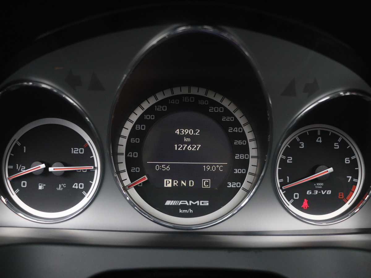 Mercedes-Benz C AMG 2010 image de voiture #23