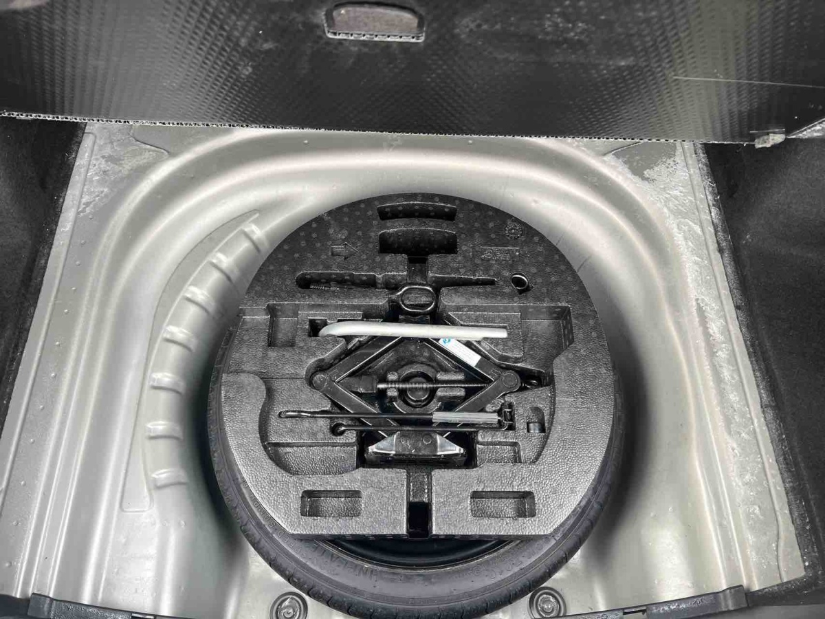 Skoda Octavia 2021 car image #23